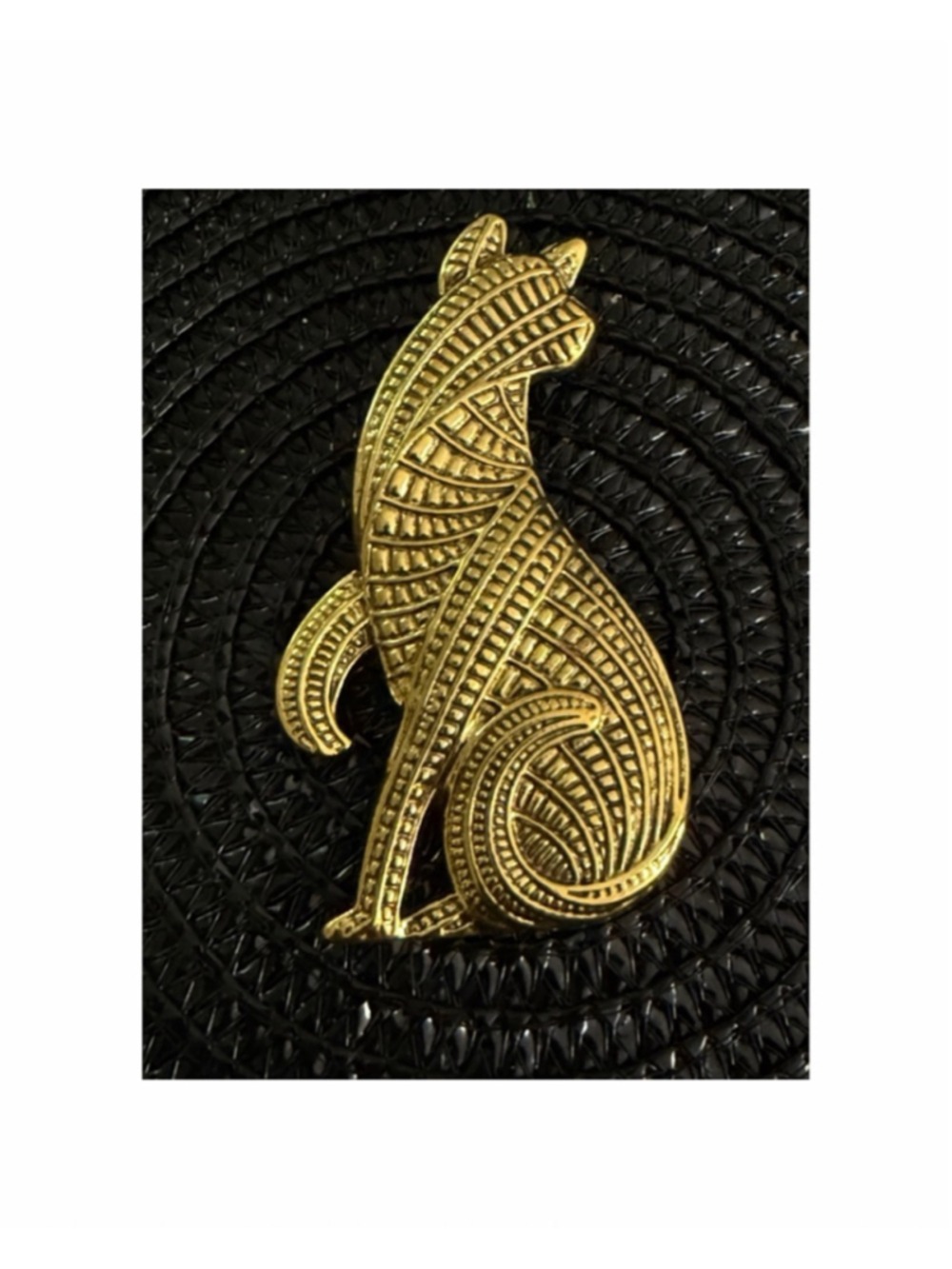 Gold Cat Brooch One Size